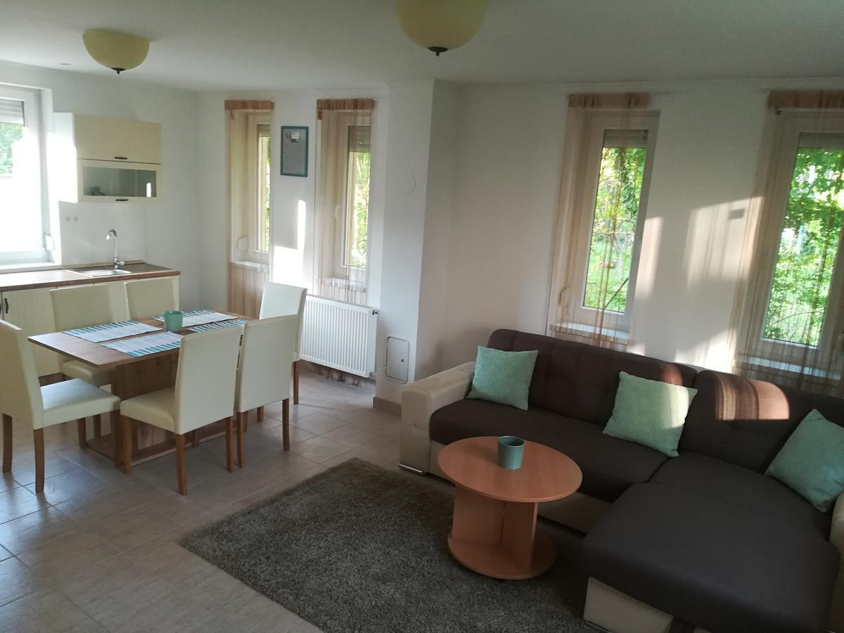 Balatinus Apartmanhaz Siófok Eksteriør billede